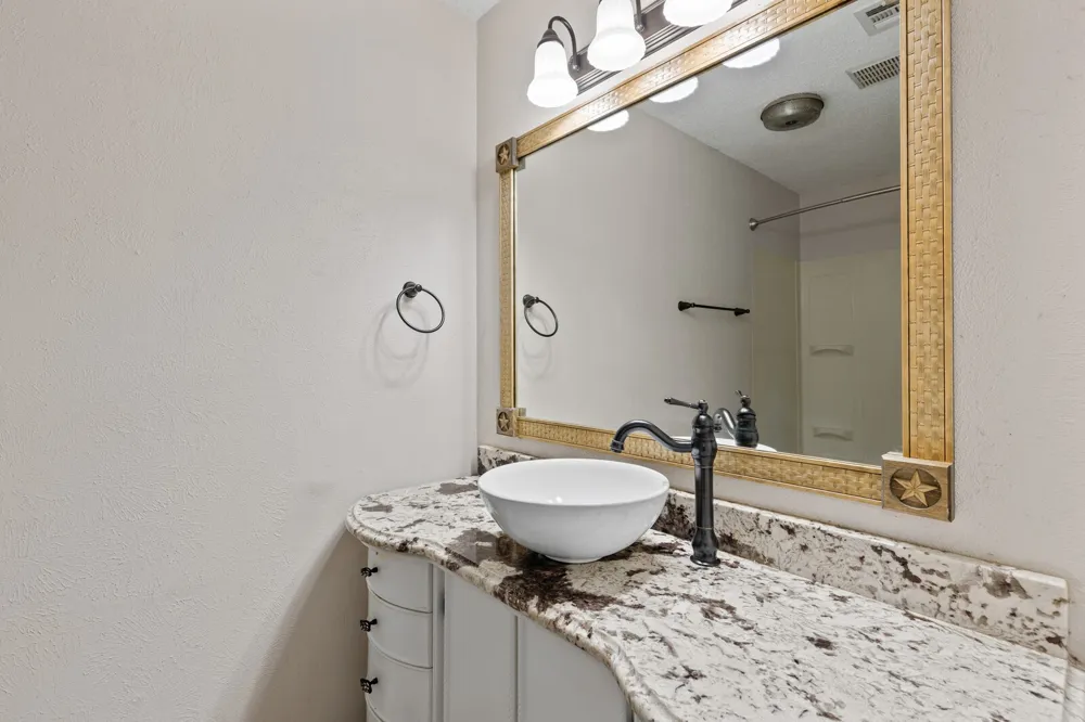 406 Cindy Lane Lorena, TX 76655