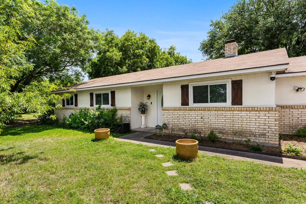 406 Cindy Lane Lorena, TX 76655