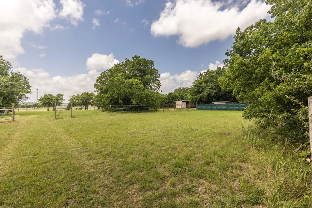 406 Cindy Lane Lorena, TX 76655