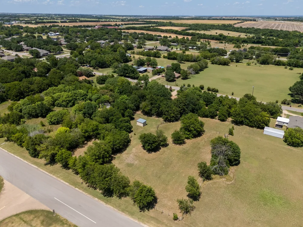 406 Cindy Lane Lorena, TX 76655