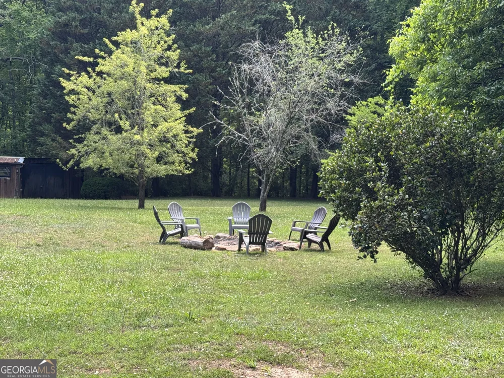 744 Skylake RD Sautee Nacoochee, GA 30571