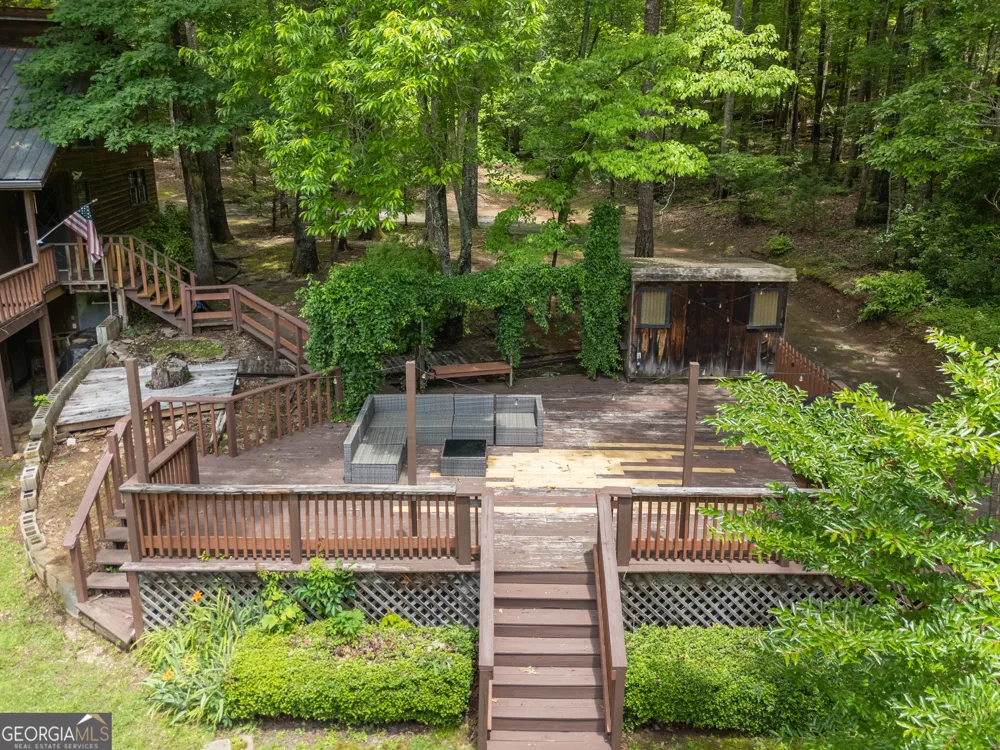 744 Skylake RD Sautee Nacoochee, GA 30571