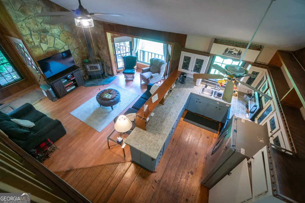 744 Skylake RD Sautee Nacoochee, GA 30571