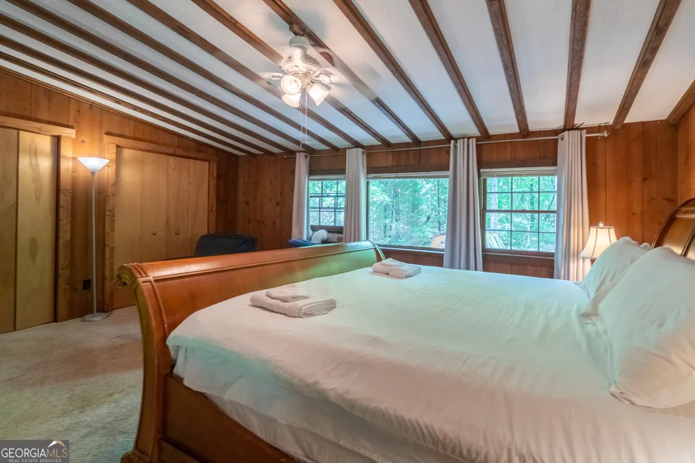 744 Skylake RD Sautee Nacoochee, GA 30571