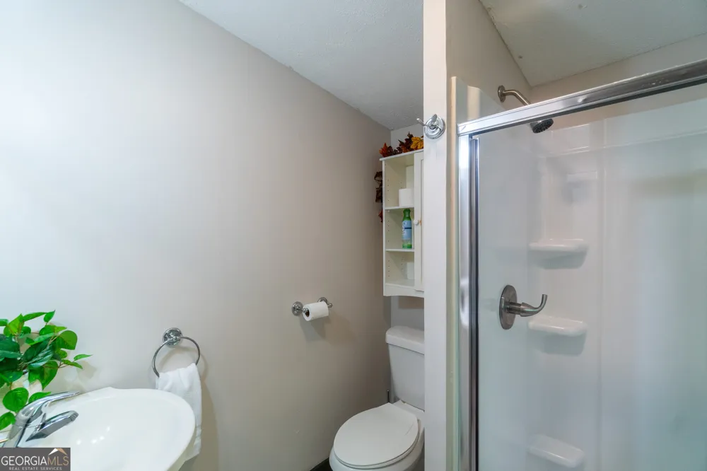 744 Skylake RD Sautee Nacoochee, GA 30571