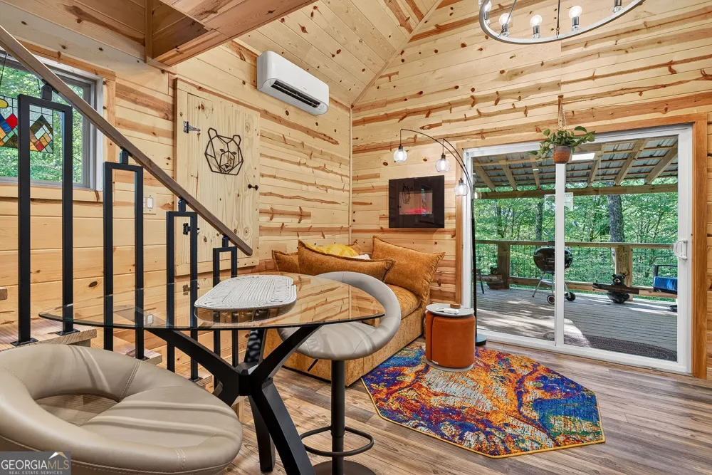 93 Martin XING Cherry Log, GA 30522