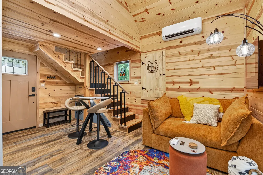 93 Martin XING Cherry Log, GA 30522