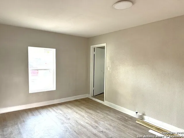 1212 fairview Beeville, TX 78102