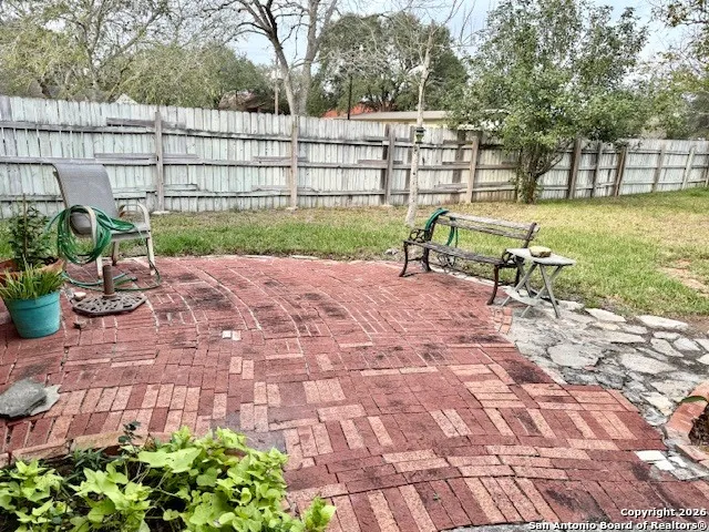 304 Tyler Beeville, TX 78102