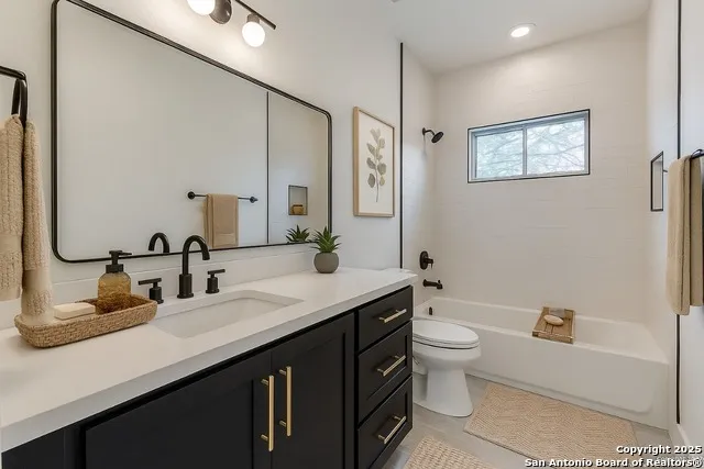 207 Gravel St San Antonio, TX 78203