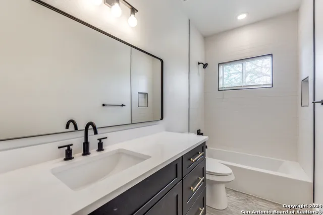 207 Gravel St San Antonio, TX 78203