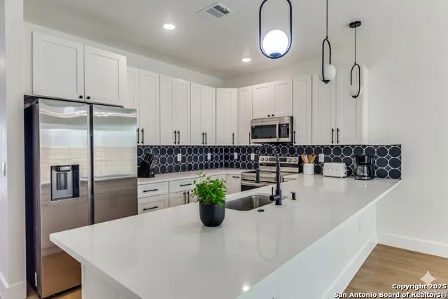 207 Gravel St San Antonio, TX 78203
