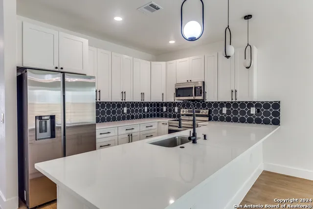 207 Gravel St San Antonio, TX 78203