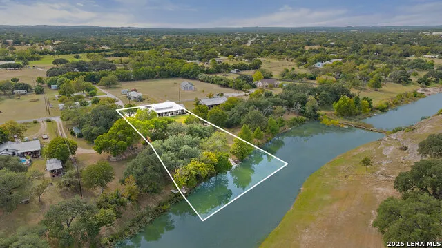 1313 Democrat Blanco, TX 78606