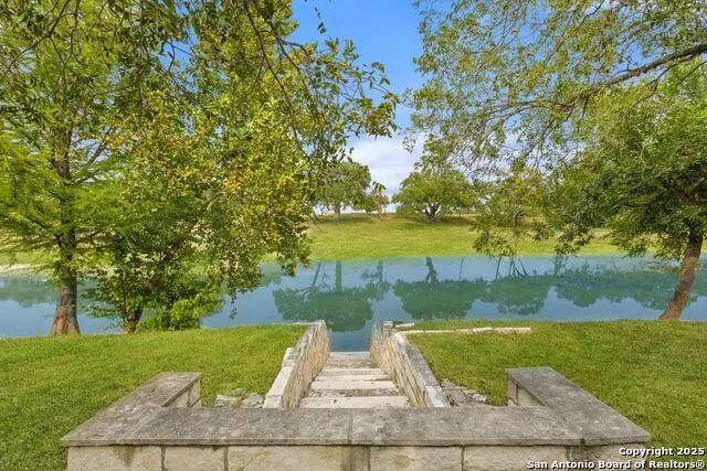 1313 Democrat Blanco, TX 78606
