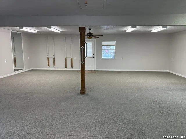 11 Main St Blanco, TX 78606