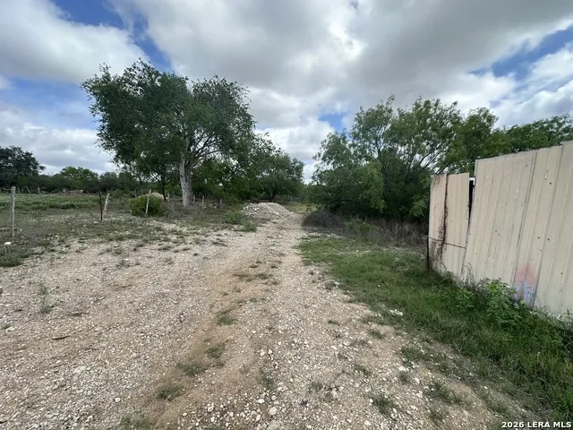 17603 Shepherd Rd Atascosa, TX 78002