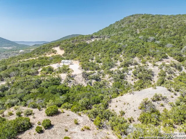 106 Walden Ridge Tarpley, TX 78883