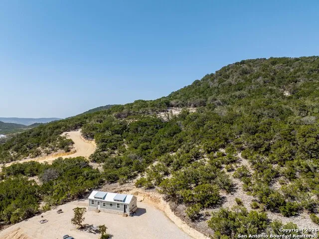 106 Walden Ridge Tarpley, TX 78883