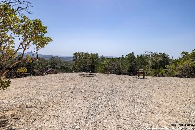 106 Walden Ridge Tarpley, TX 78883