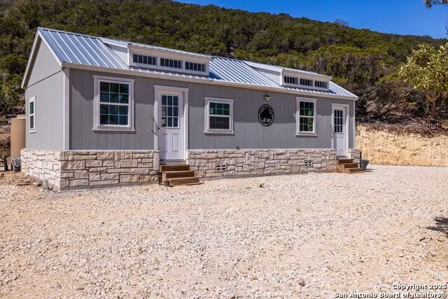 106 Walden Ridge Tarpley, TX 78883