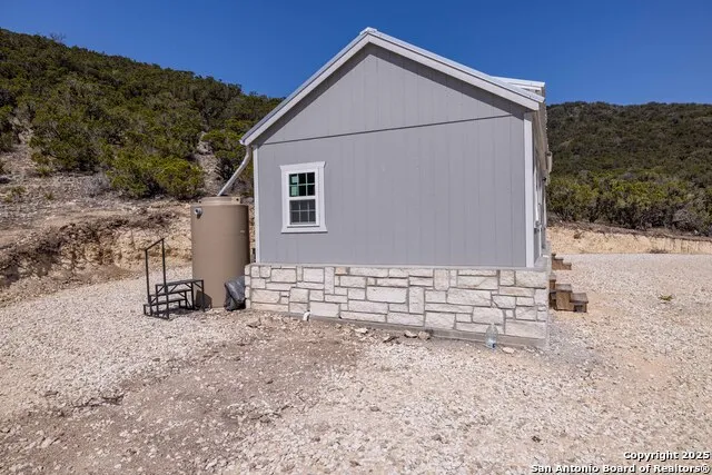 106 Walden Ridge Tarpley, TX 78883