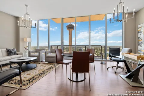 610 E MARKET ST Unit 2915
