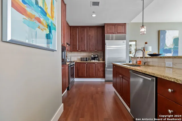 610 E MARKET ST Unit 2915 San Antonio, TX 78205