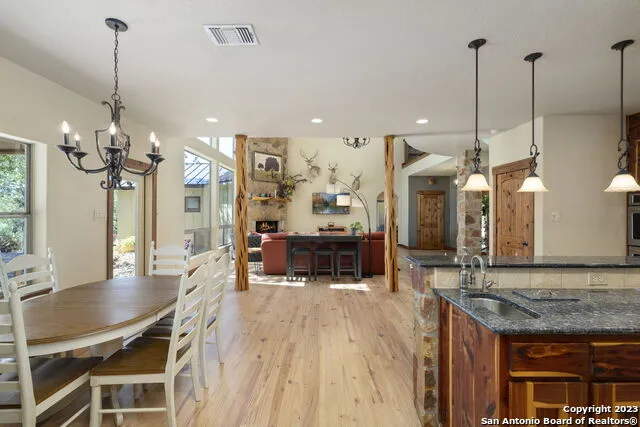 849 MADRONA RIDGE DR Bandera, TX 78003