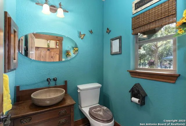 849 MADRONA RIDGE DR Bandera, TX 78003