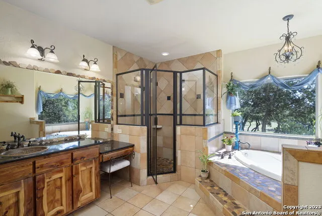 849 MADRONA RIDGE DR Bandera, TX 78003