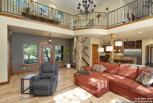 849 MADRONA RIDGE DR Bandera, TX 78003