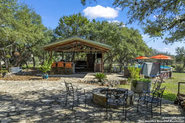 849 MADRONA RIDGE DR Bandera, TX 78003