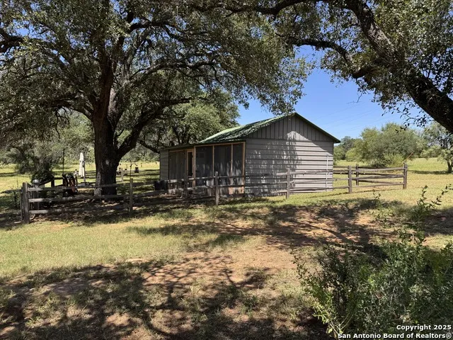 7200 S Us Highw Mason, TX 76856