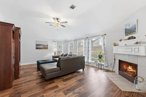 1433 Cottage Cove Court