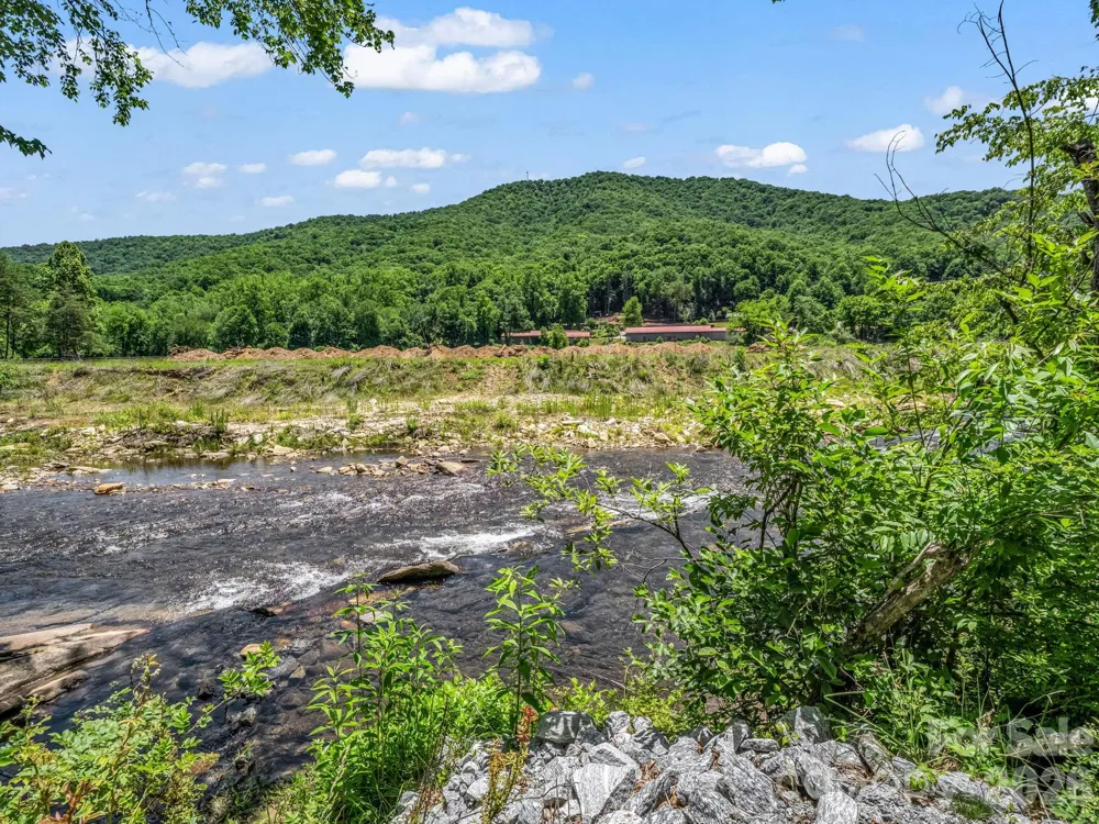 144 Old Homeplace Lane Mills River, NC 28759