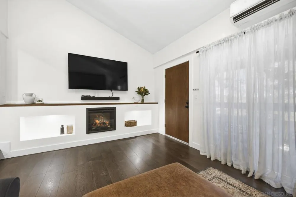 13788 Ruette Le Parc #D Del Mar, CA 92014