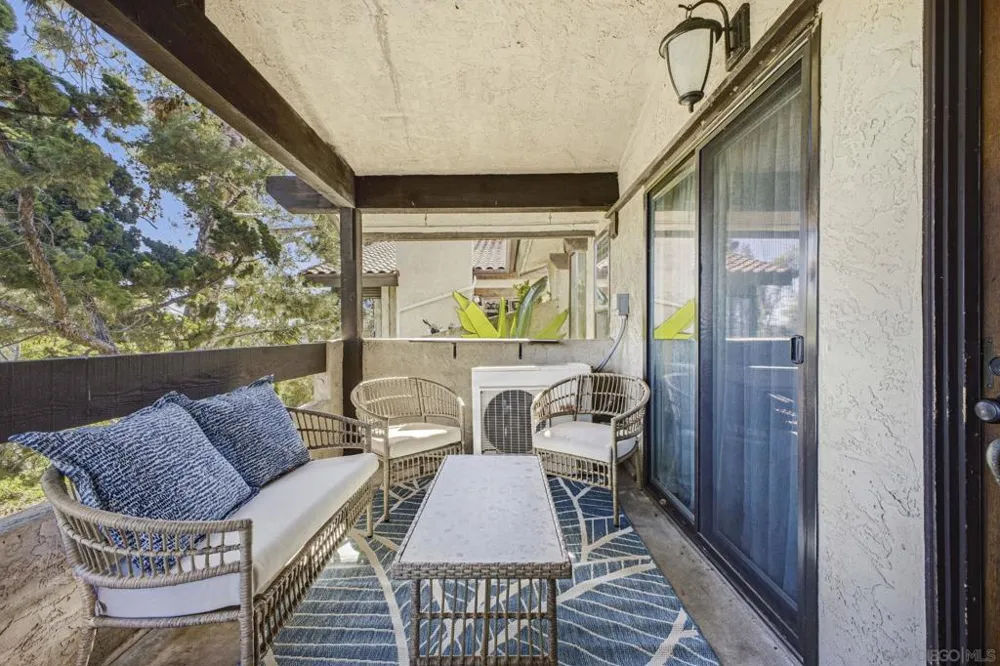 13788 Ruette Le Parc #D Del Mar, CA 92014