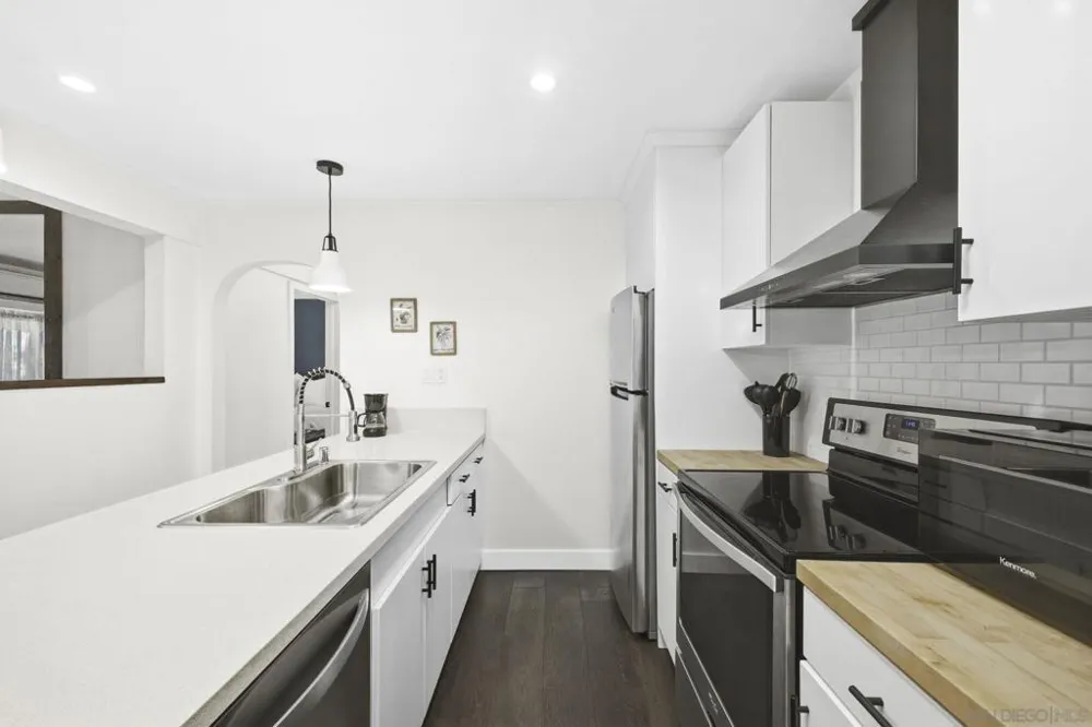 13788 Ruette Le Parc #D Del Mar, CA 92014