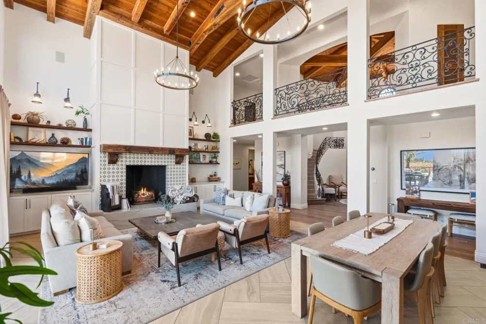 1668 Crest Drive Encinitas, CA 92024