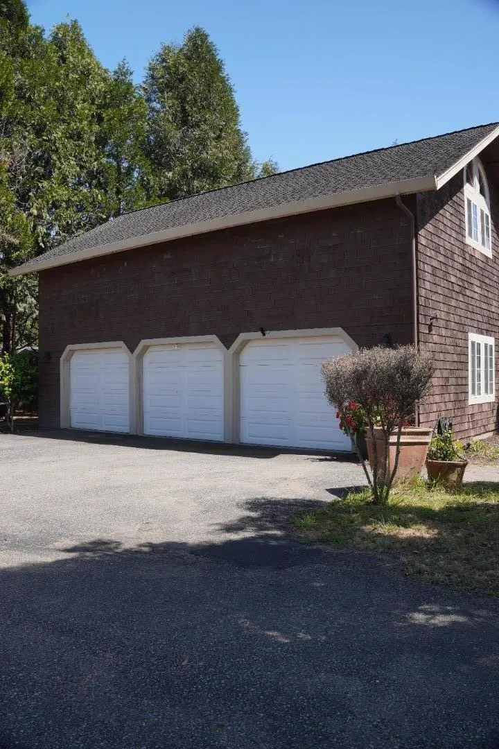 389 Corralitos Road Watsonville, CA 95076