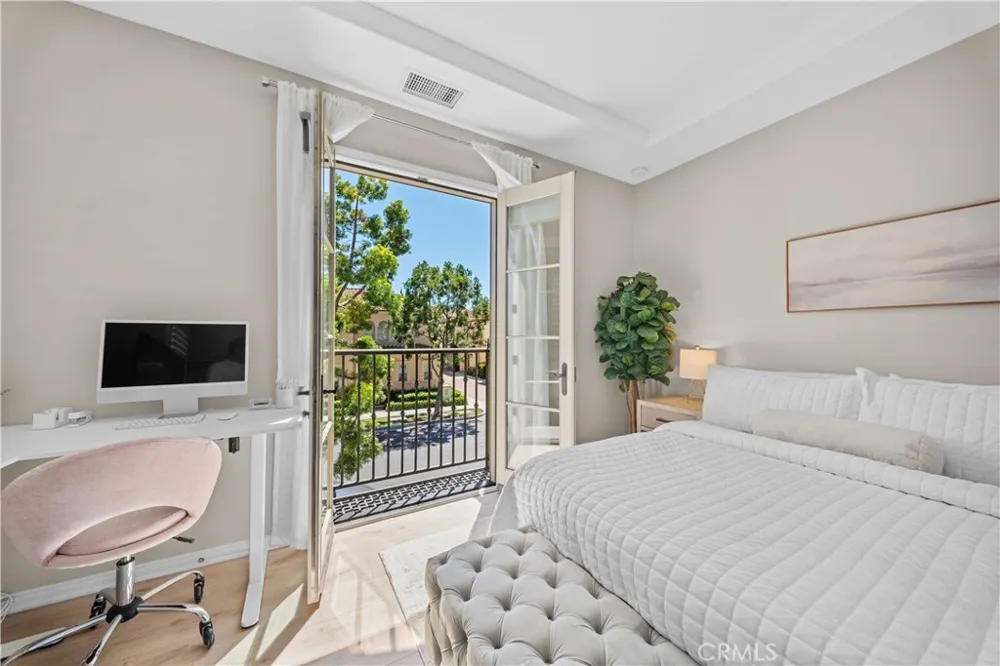 81 Cactus Flower Irvine, CA 92620
