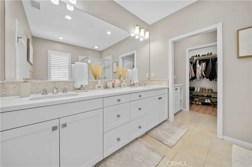 81 Cactus Flower Irvine, CA 92620