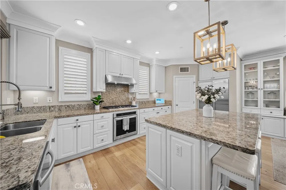 81 Cactus Flower Irvine, CA 92620