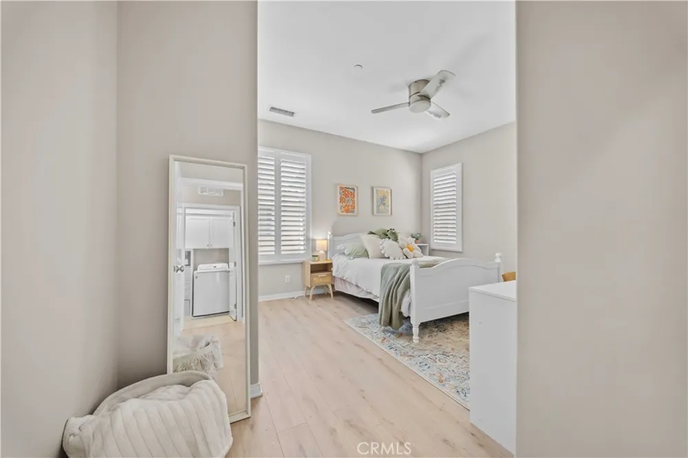 81 Cactus Flower Irvine, CA 92620
