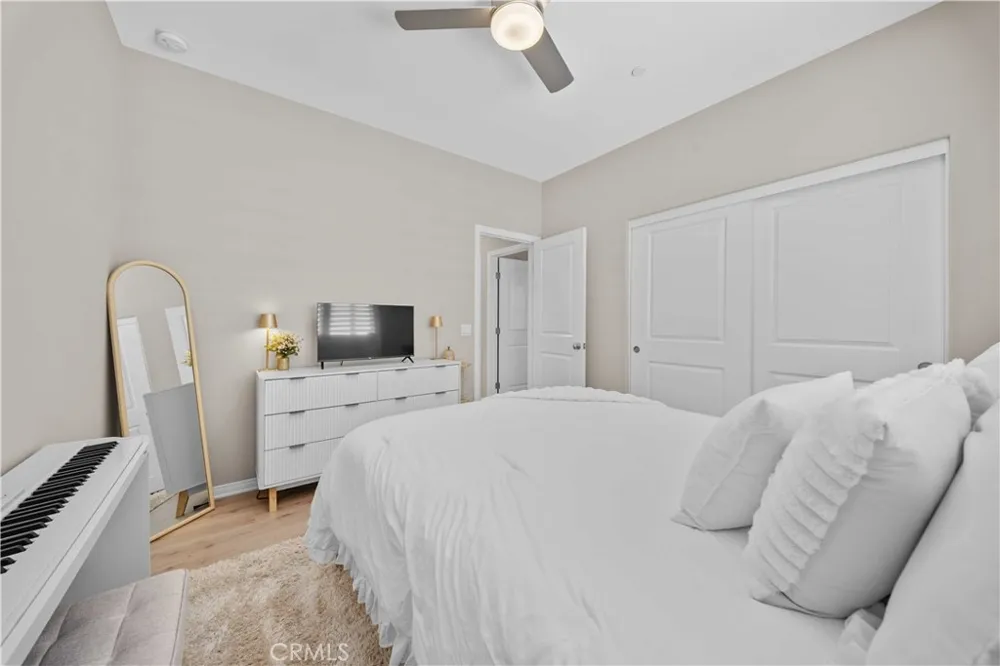 81 Cactus Flower Irvine, CA 92620
