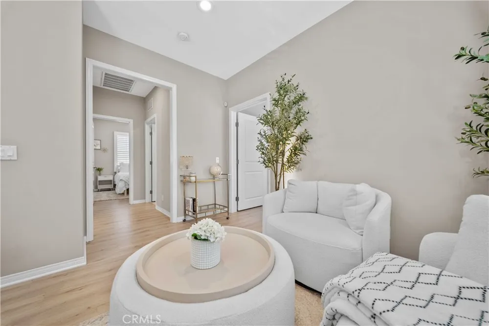 81 Cactus Flower Irvine, CA 92620