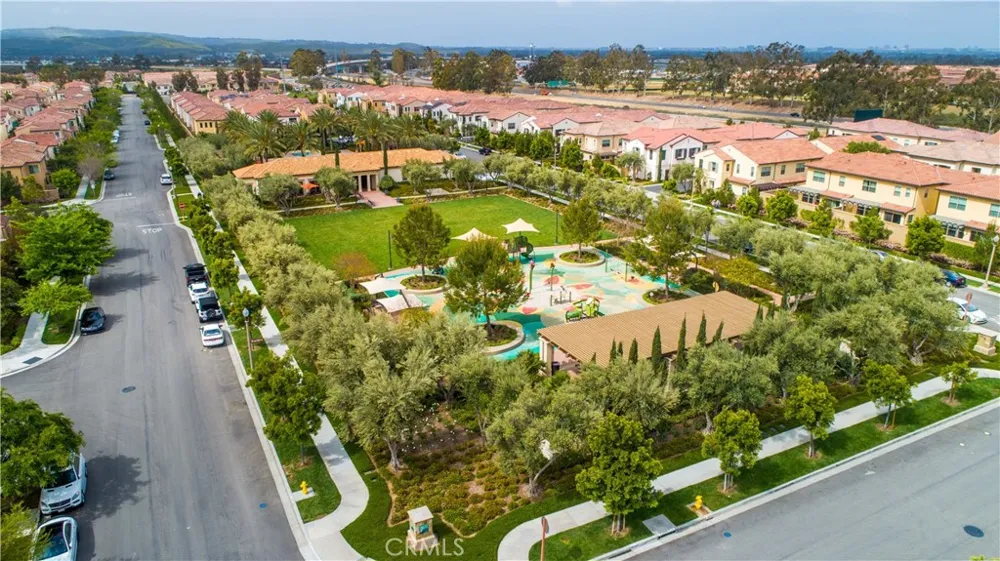 81 Cactus Flower Irvine, CA 92620