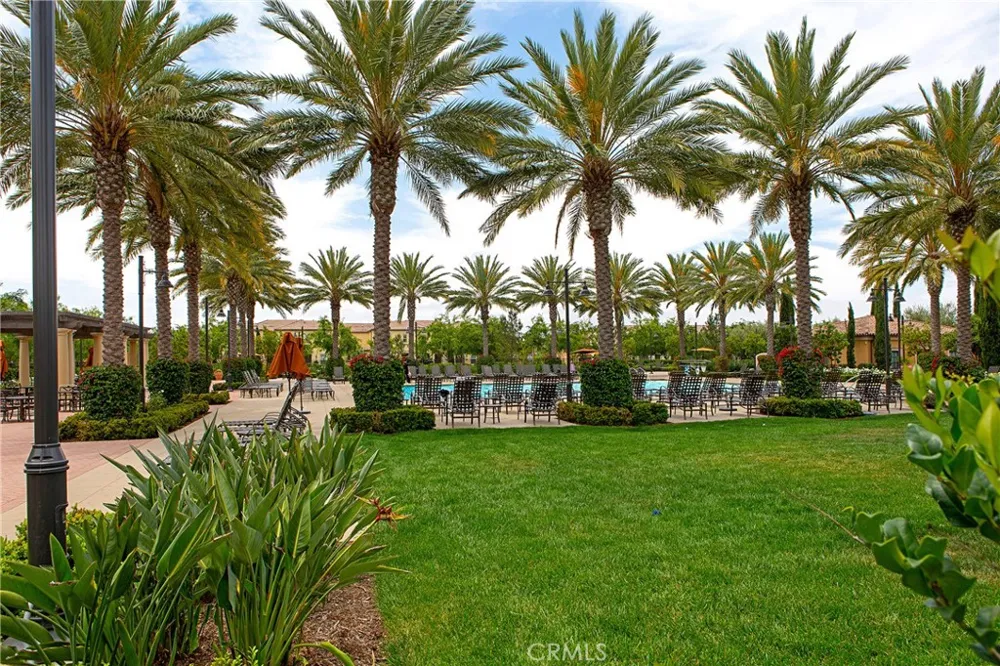 81 Cactus Flower Irvine, CA 92620
