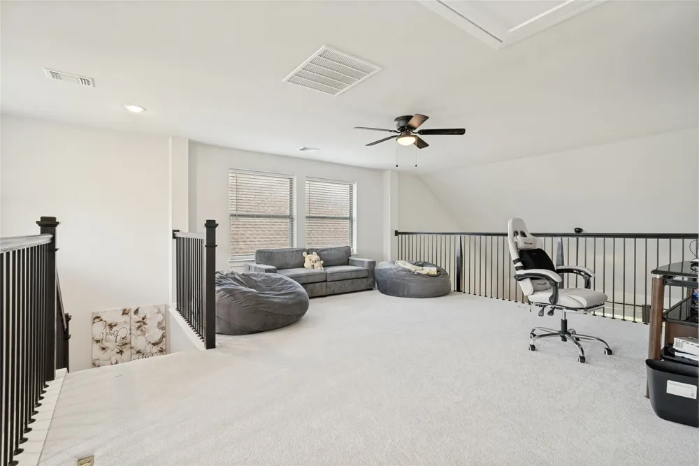 909 Almond Blossom Circle Crowley, TX 76036